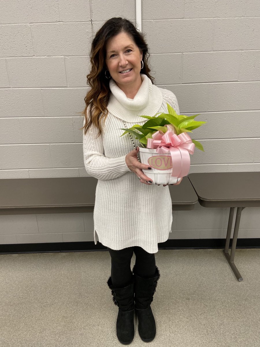 Congratulations to Ms. Angie Spurgeon for being named Roane County Schools Principal of the Year.