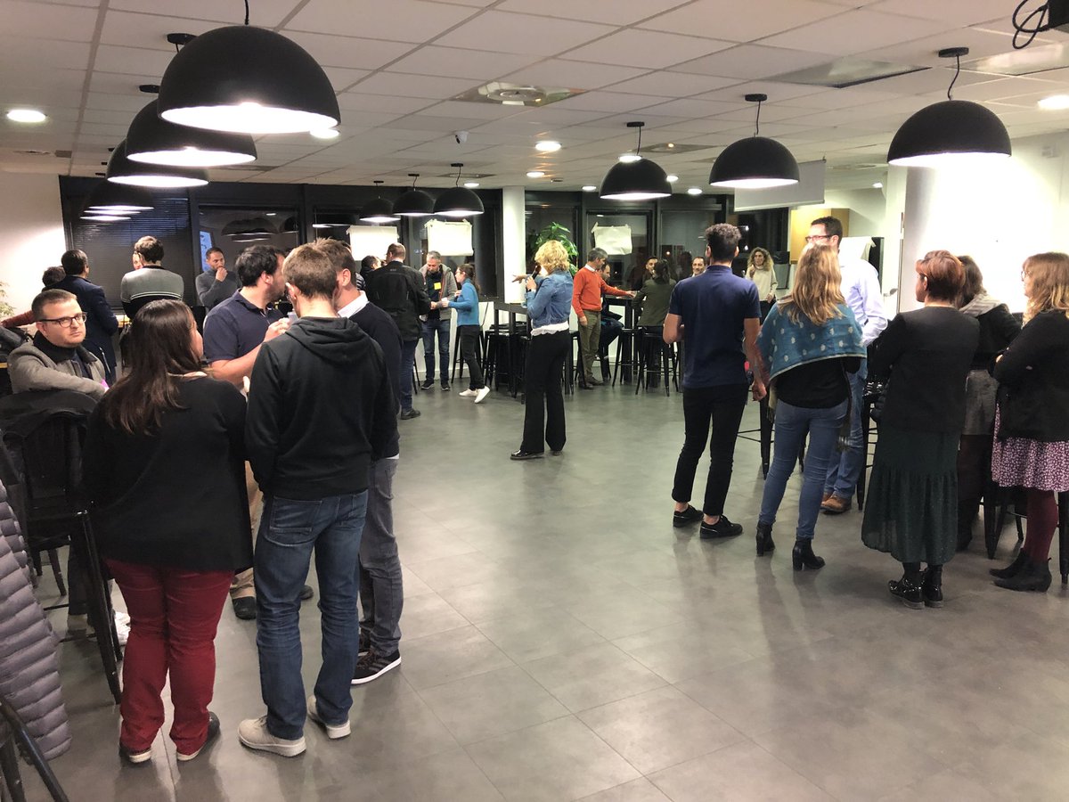 espritagile's tweet image. On se met en mouvement ! #meetup #agileAfterWork #activelistening