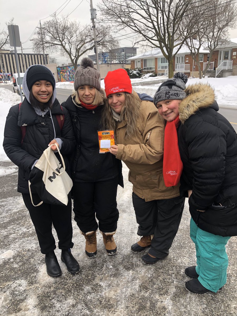 cinamaria79's tweet photo. Defending our world class publicly funded education system!! #Solidarity #cutshurtkids #onpoli #onted @tsuOECTA @OECTAProv https://t.co/nDFZBTcCb6
