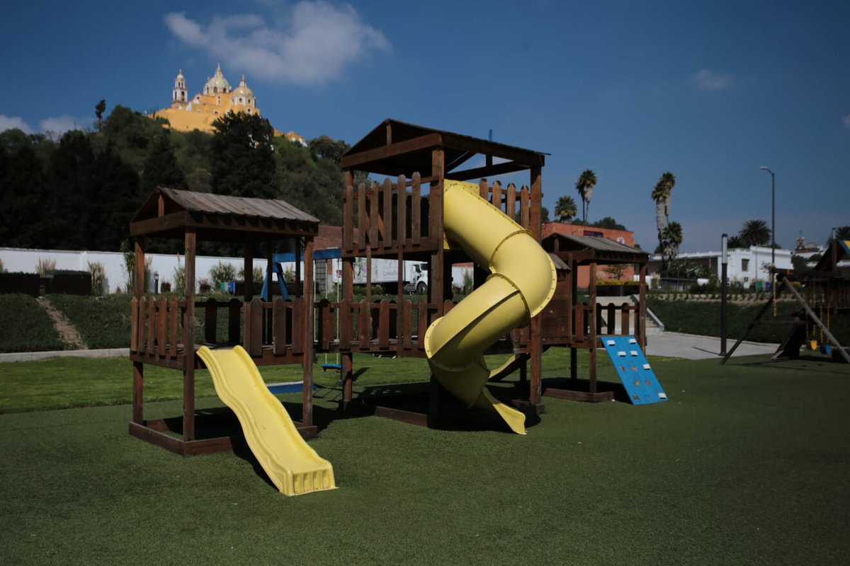 ParquesPuebla's tweet photo. Pasa una tarde en familia en el #ParqueCholula. Disfruta de áreas verdes, zona para ejercitarse y juegos infantiles. https://t.co/PVkBbYrwQk