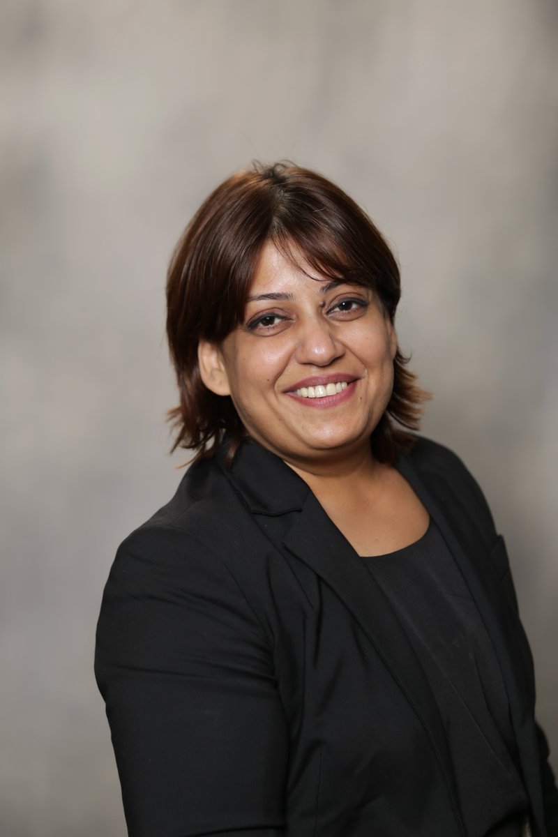 exl_service's tweet photo. Simple advice on why the fear of failure should never hold you back. Smriti Aggarwal has been a part of #EXL for over 18 years &amp; has created a legacy that inspires others to dream more, look deeper and make it happen. Read Smriti Aggarwal's story here: https://t.co/dCoGT2QZ6C https://t.co/Y69ouerV3d