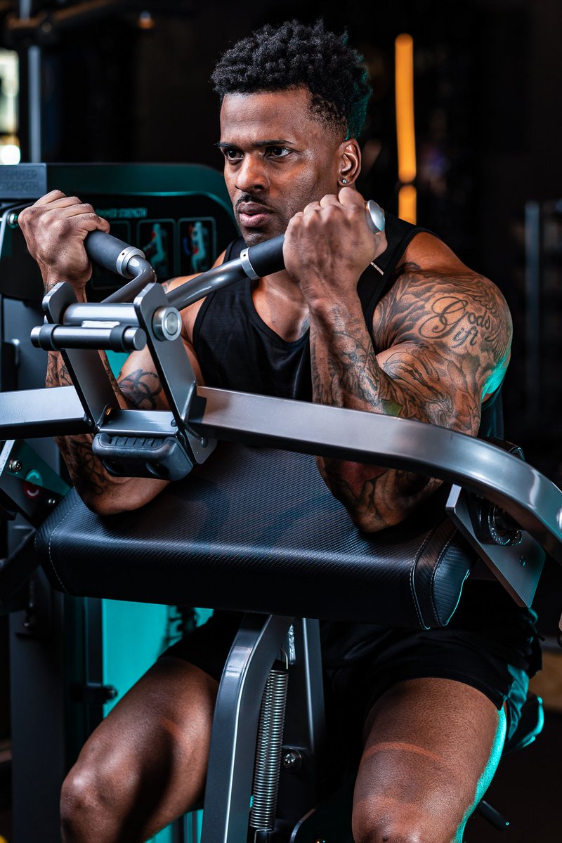 RuleOneProteins's tweet photo. They’re called Preacher Curls. Looks like Suraqah has been getting to church. #Preach #Biceps #Preachercurls 💪

@suraqah 
___

#ruleoneproteins #rule1 #r1 #fitness #ruletheday #bodybuilding #muscle #ifbb #supplements #betterinput #betteroutput https://t.co/aJIDLQa4ik