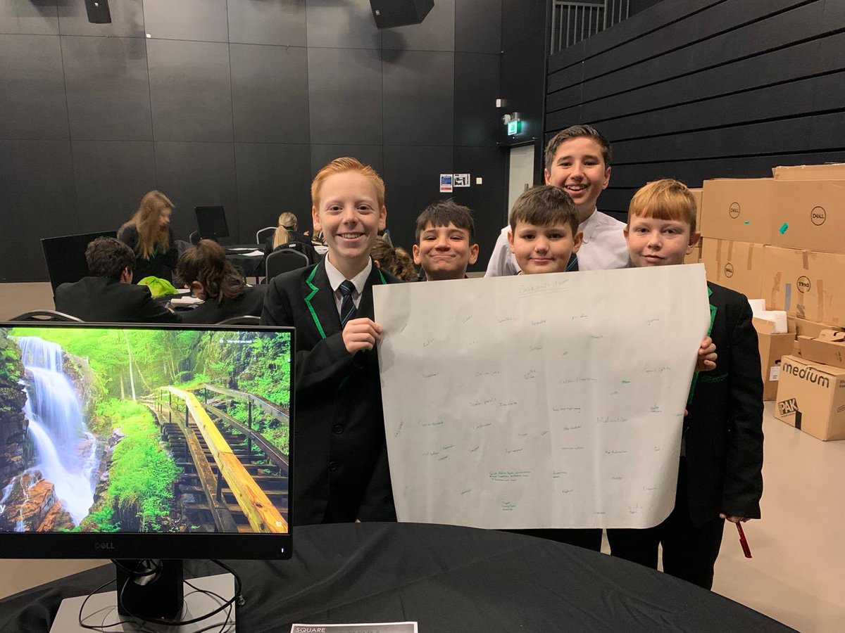 GES_Careers's tweet photo. Huge thanks to #TransformationTrust and @warwickuni for another brilliant #STEM day for 60 Year 7 and 8 pupils. We loved presenting our future technology ideas and seeing the fantastic university. 🤓💕📚 @GeorgeEliotSch https://t.co/QcadSBDcZY