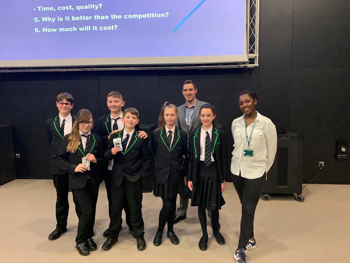 GES_Careers's tweet photo. Huge thanks to #TransformationTrust and @warwickuni for another brilliant #STEM day for 60 Year 7 and 8 pupils. We loved presenting our future technology ideas and seeing the fantastic university. 🤓💕📚 @GeorgeEliotSch https://t.co/QcadSBDcZY