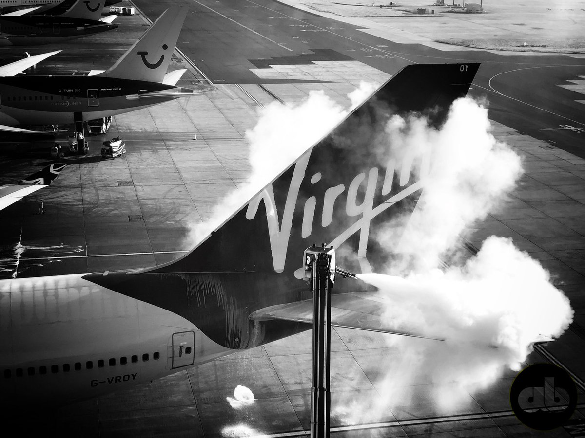 A cold start this morning for <a href="/VirginAtlantic/">virginatlantic</a> 747. Also today marks the 50th anniversary of the <a href="/BoeingAirplanes/">Boeing Airplanes</a> 747 first commercial flight #aviation #aviationphotography