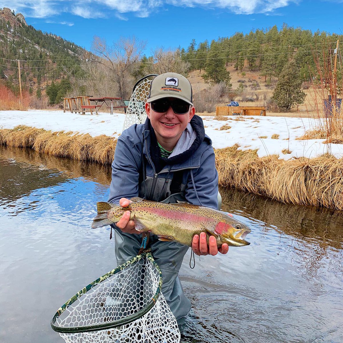 Weekend fishing trips. 💆‍♂️🎣 
What gets you through your week? 
#flyfishing #getout #coloradolife #coloradoflyfishing #bigbows #rainbowtrout #browntrout #anytrout #allthetrouts #colorado #minturnanglers #coloradorivers #fishing #weekendvibes #whileyouwereskiing