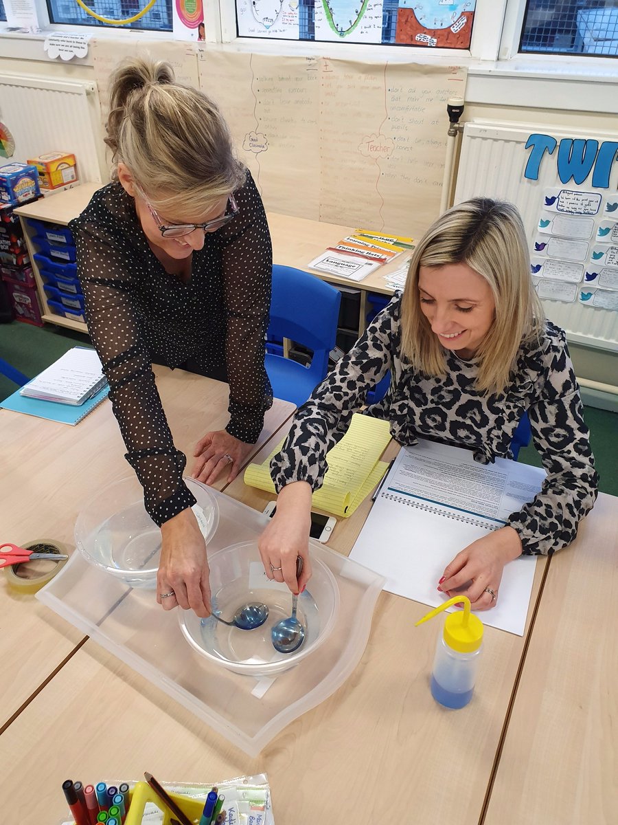 gsc1's tweet photo. We've been working in partnership with #Renfrewshire schools this month delivering @gsc1 #GSCOnTour exhibit sessions and teacher #CLPL. Today, we've been at Heriot Primary School where teachers had a go at making some eco-friendly water bottles! https://t.co/wqcbFwIe2D