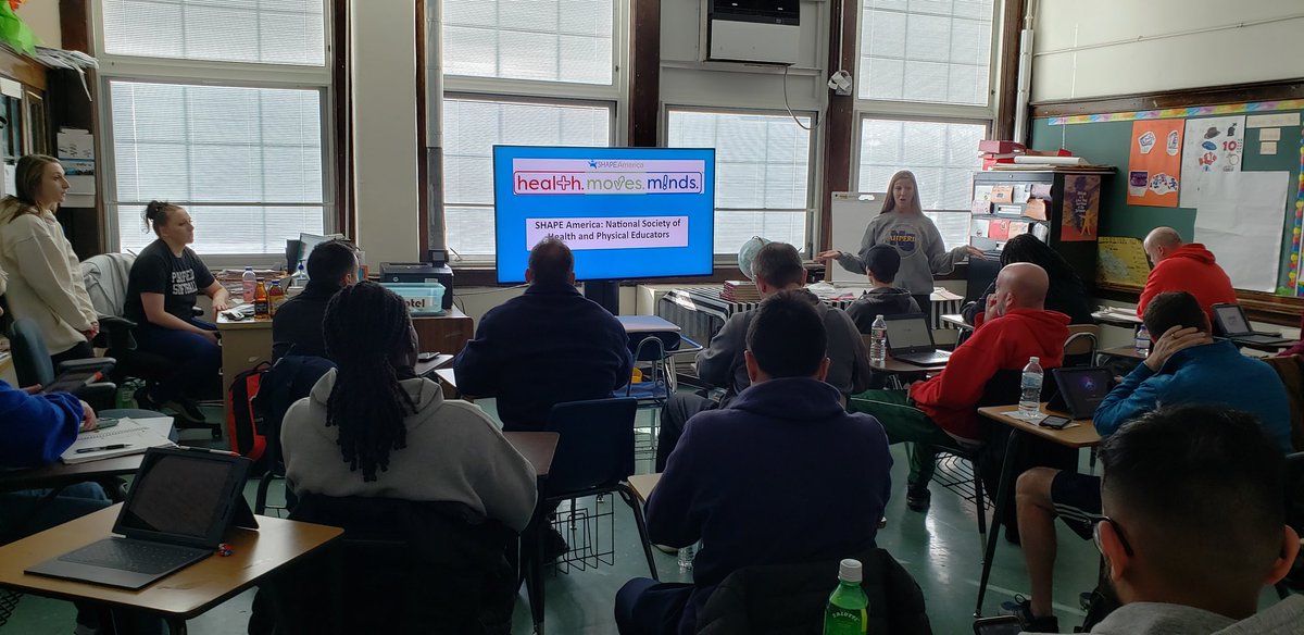 MrDAntoniPE's tweet photo. @mshuff_maxsonpe @ms_huffphysed and @misscartaino presenting #healthmovesminds to the Plainfield #health and #PE department during our district wide PD day. @SHAPE_America @NJAHPERD #advocateforPE #empowerment https://t.co/kJrwZe9Z6V