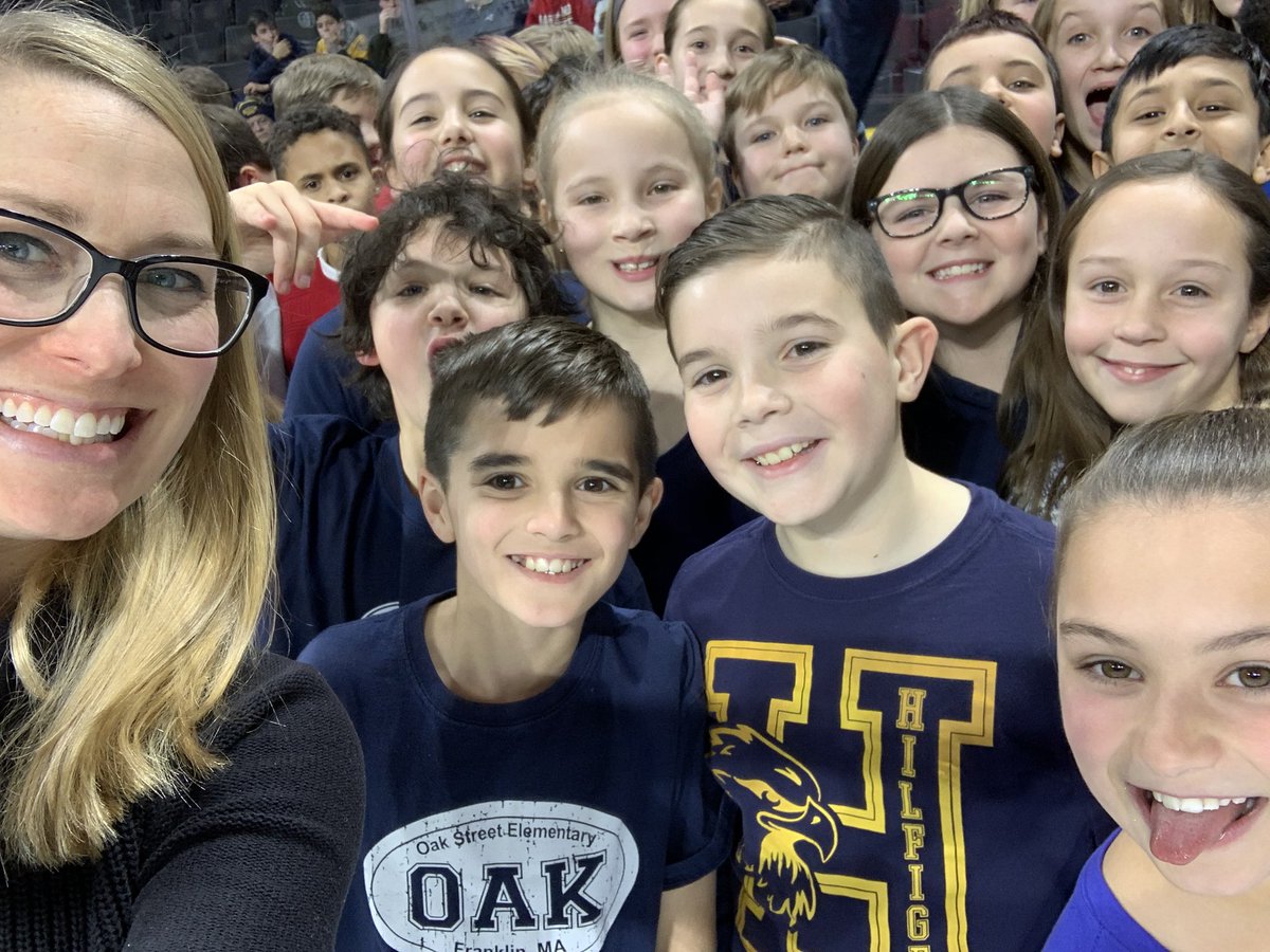 We had 110 5th graders from oak, Kennedy, and parmenter sing the national anthem on Friday night at the P Bruins! So much fun! I wasn’t able to get many pictures or videos so please share if you did! Took these out on the ice 🧊 🏒 🎶 #oakststories <a href="/OakStElementary/">Oak Street</a>