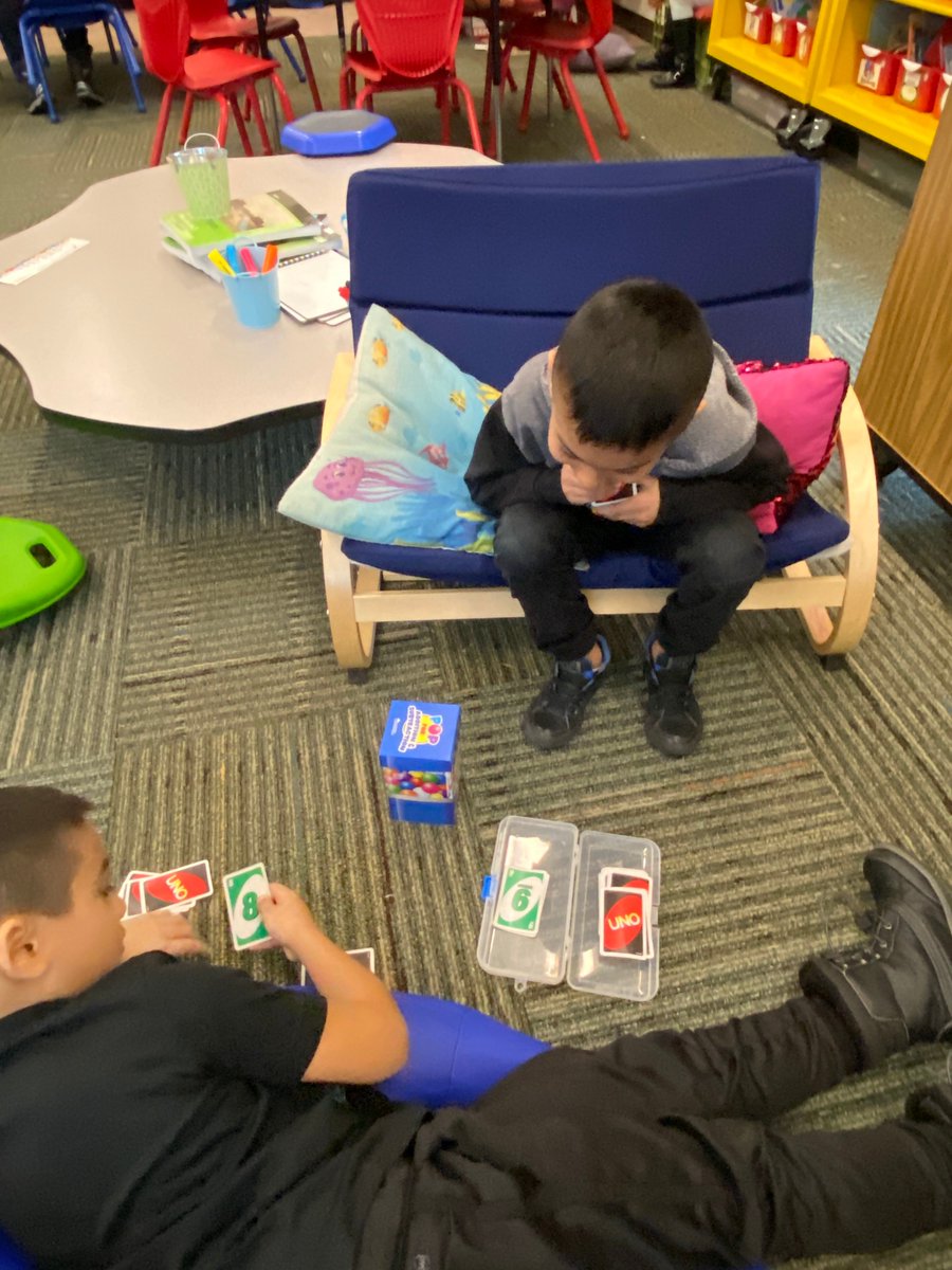 HpsmiSchools's tweet photo. (Potter) Redwood Twitter Competition!
#MathDaily3
#MathWithFriendsIsFun
#SocialSkills
#HartfordRising
#HandsOnMath https://t.co/1fDOy5VL0I