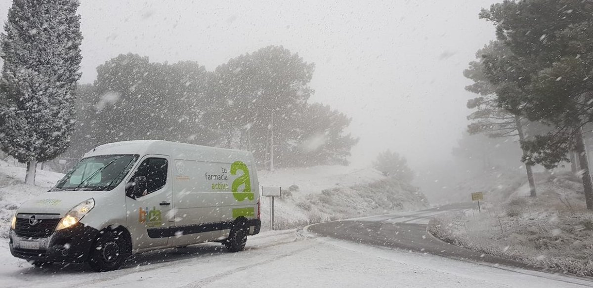 Ni lluvia🌧️, viento🌬️ o nieve❄️, detiene nuestra excelencia en el servicio a las farmacias.

📷 Fco Manuel Sánchez
📍 Sierra de Grazalema

#AhoraBidaFarma