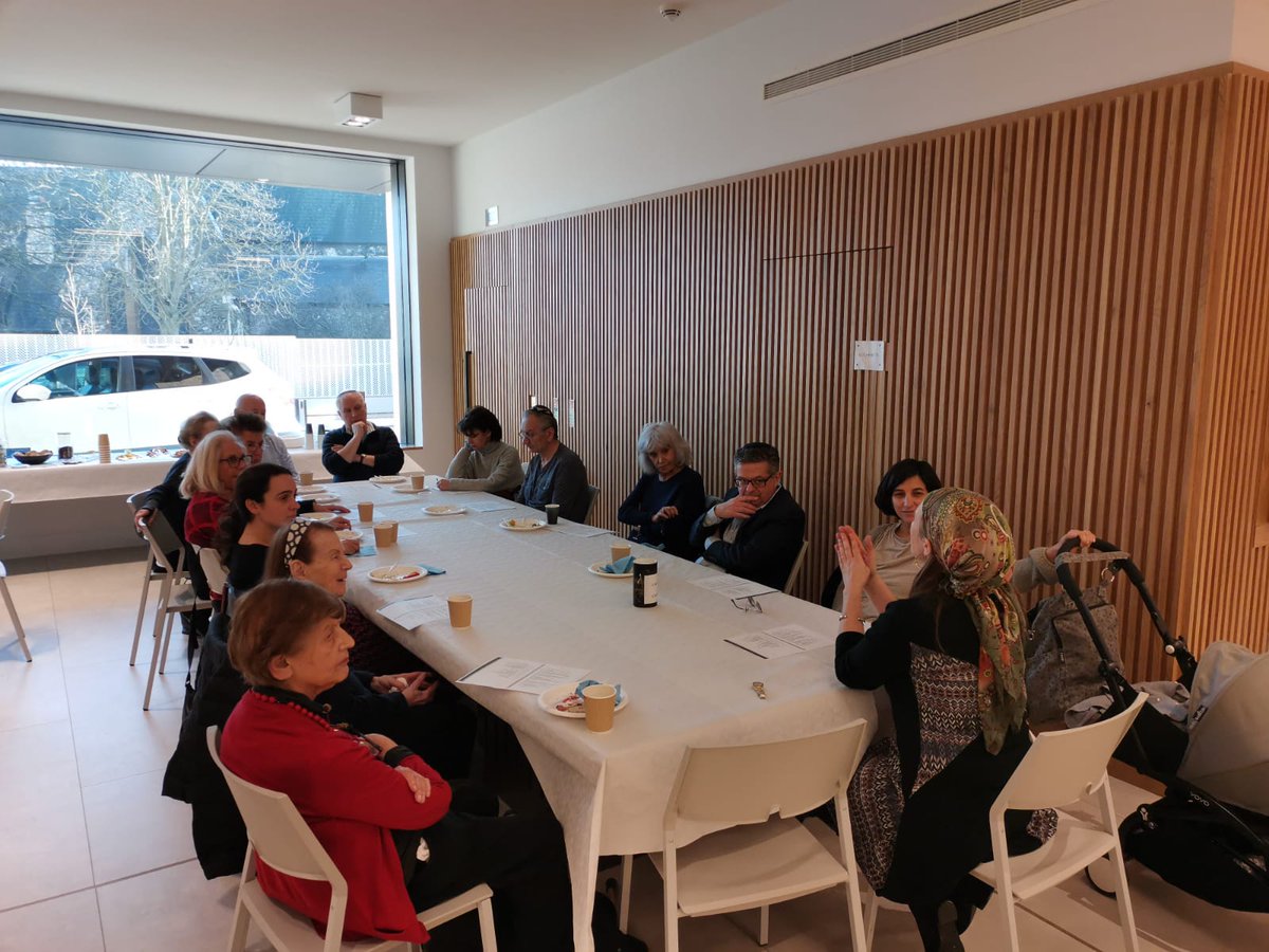 sh_synagogue's tweet photo. Our popular Lunch 'n Learn with Rebbetzen Lauren today. Join us every Tuesday from 1pm-2pm 
#morethanjustashul #jewishcommunity #jewishevents https://t.co/mR3zJRKAAu