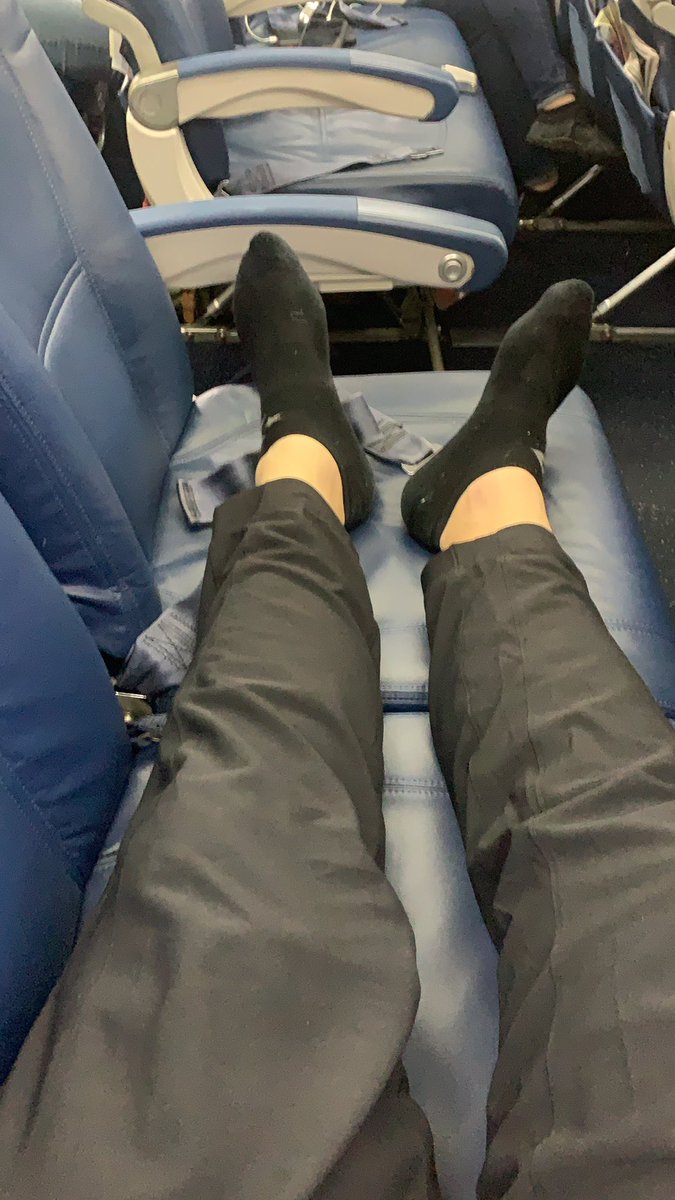 Foxymus's tweet photo. Smashville ➡️ ATL ➡️ St Maarten! #vacay #rowtomyself #Delta https://t.co/sqUYStoA1H