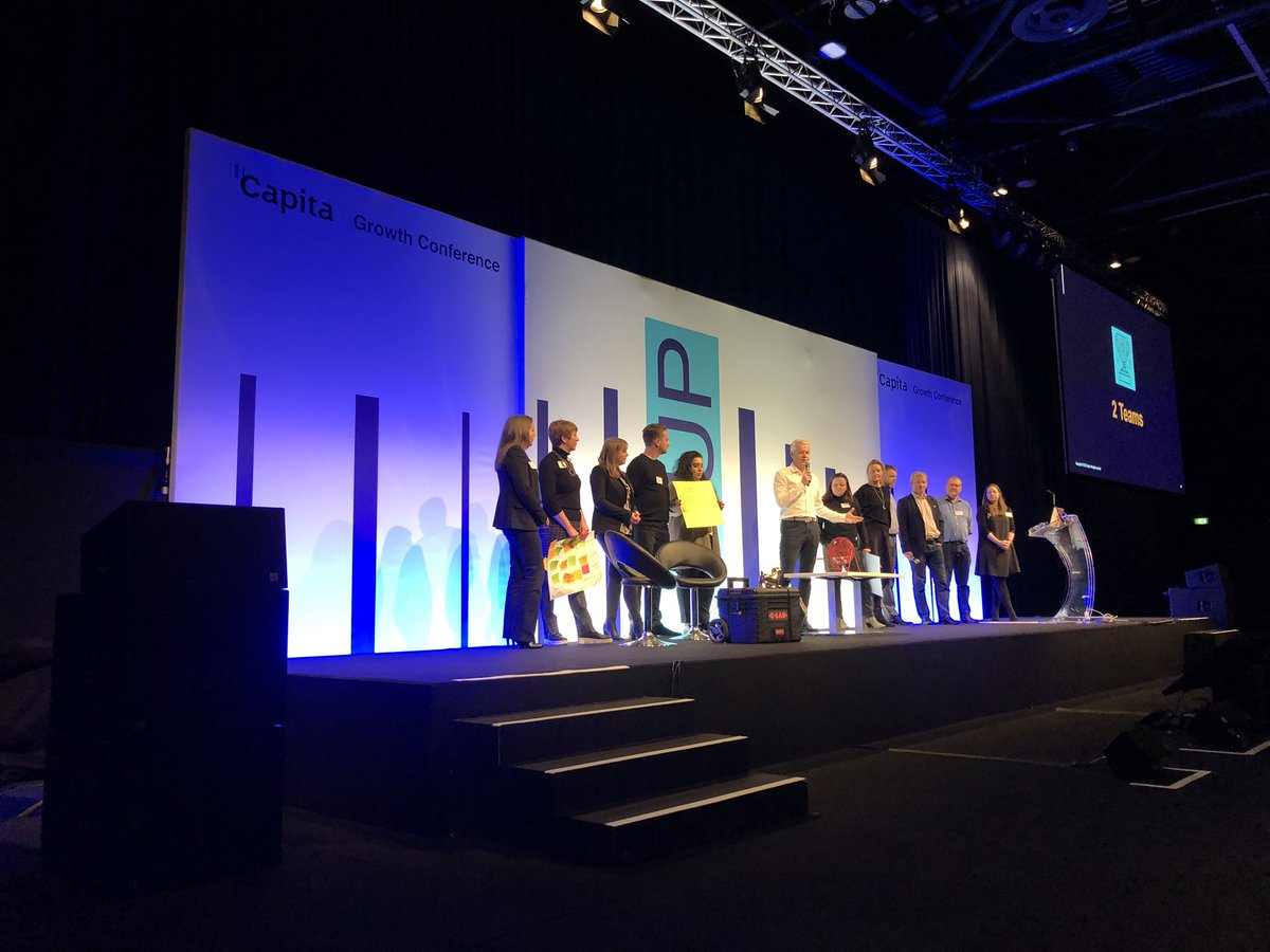 detyro's tweet photo. Go team Capita! #upinmanchester https://t.co/LJsC6jlCNH