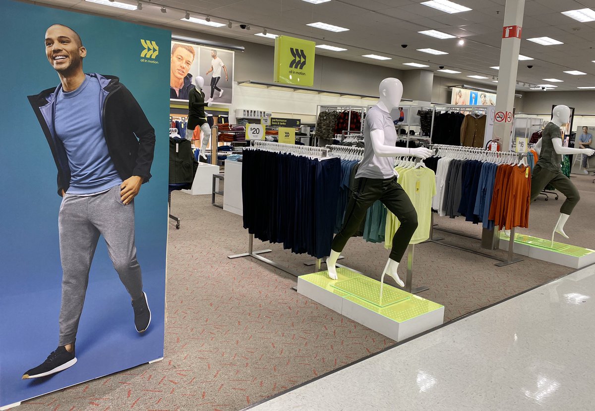 shaheedAtTarget's tweet image. Targets nails The Fashion, Value, Quality and Functionality with its new Fitness &amp;amp; athleisure  Brand “All In Motion”!

Stop by Target at Oxford Valley to see our “All In Motion” Brand that’s stylish enough to be worn as daywear, but functional enough for a fitness performance. 🦾