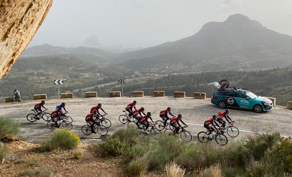 VcpLoudeac's tweet photo. 😍✌️ La Nationale 1 du @VcpLoudeac à l’entraînement du côté de Calpe.

📸 @ArbaultSteve x #EmojiBzh

#VCPLoudeac l #ThereIsNoTry https://t.co/jqJvpVcLVm