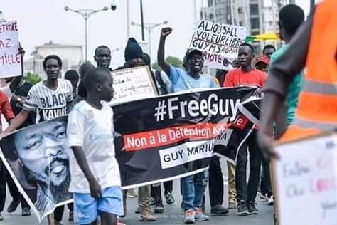 TagueDame's tweet image. 🚨 les #prisonniers de Macky Sall reste en prison #Guy Marius sagna ' #Fallou Gallas et #Ousmane Sarr reste en prison😔😔😔le combat continue