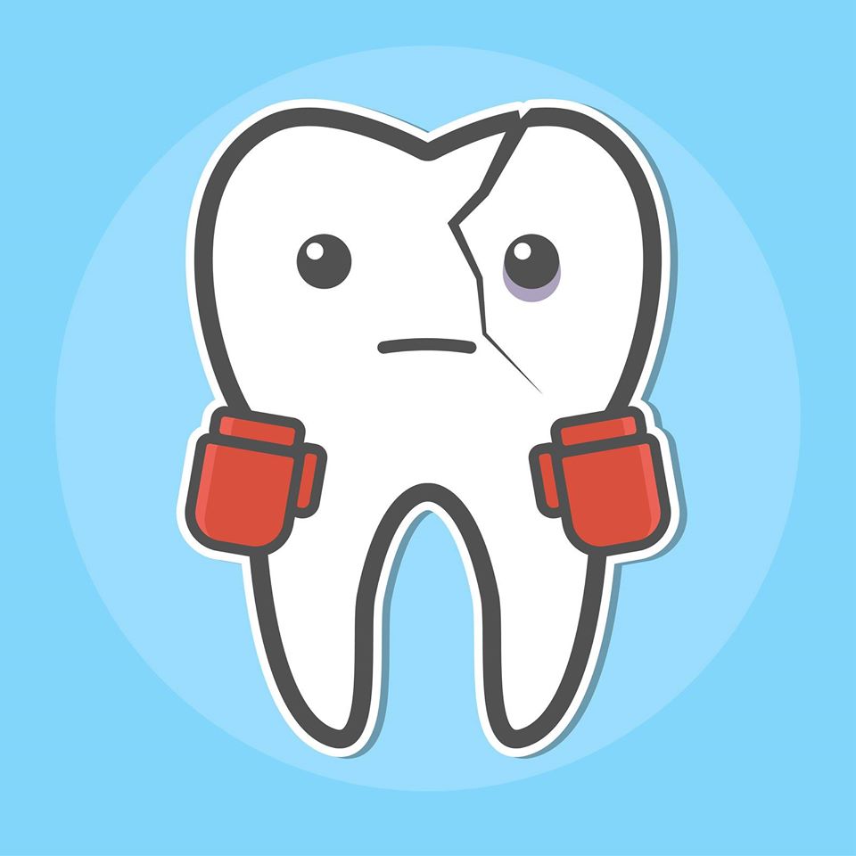 BayviewDentalFL's tweet image. Cracked tooth? Here’s what to know and what to do about it. #CrackedTooth #NaplesDentist bit.ly/2TgLVhJ