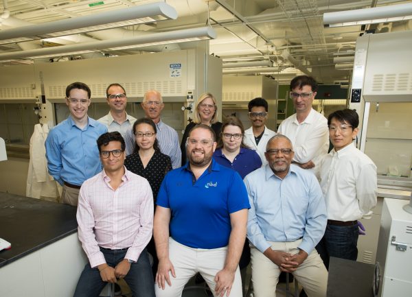 The Namib Desert beetle drinks 12 percent of its weight in water each day. The team at our alumni company <a href="/NBDnano/">NBD</a> replicates how the beetle does it. bit.ly/2T09Yoc