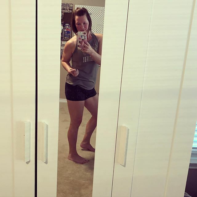 bfitsisters's tweet photo. Day 21 of 365:

Yoga Boxing

This was an amazing workout today! The workout, plus the fact my legs/glutes are on 🔥🔥 from yesterday’s workout, I’m sure I’ll be feeling this one for dayyyyys.
.
.
.
.
#workout #athomeworkout #postworkout #sweatyselfie #yogaboxingbabe #TIU #TIUt… https://t.co/LBdYS8Ilzt