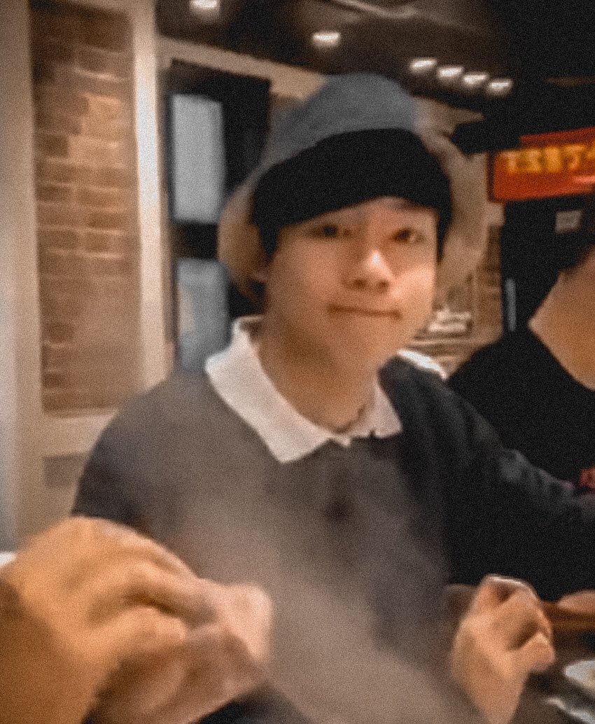 NewChayapak's tweet photo. - คิดถึงจังเลยค้าบ - 🥺🖤 

#New_chayapak https://t.co/TbLHrfST37
