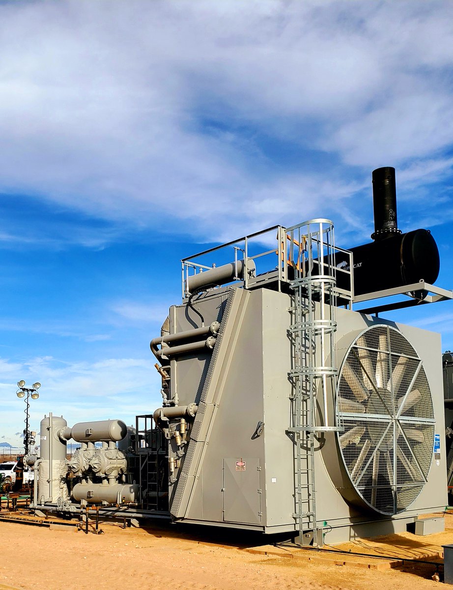 EnerflexLtd's tweet photo. Blue skies make the perfect backdrop for this compressor station set in West Texas. This CAT3606A4 (1875HP) Ariel JGC/4-3 package was manufactured in Houston proving once again that we can handle projects of all sizes. 

#Gaslift #ContractCompression #FullstreamSolutions https://t.co/vf3YPykHuP