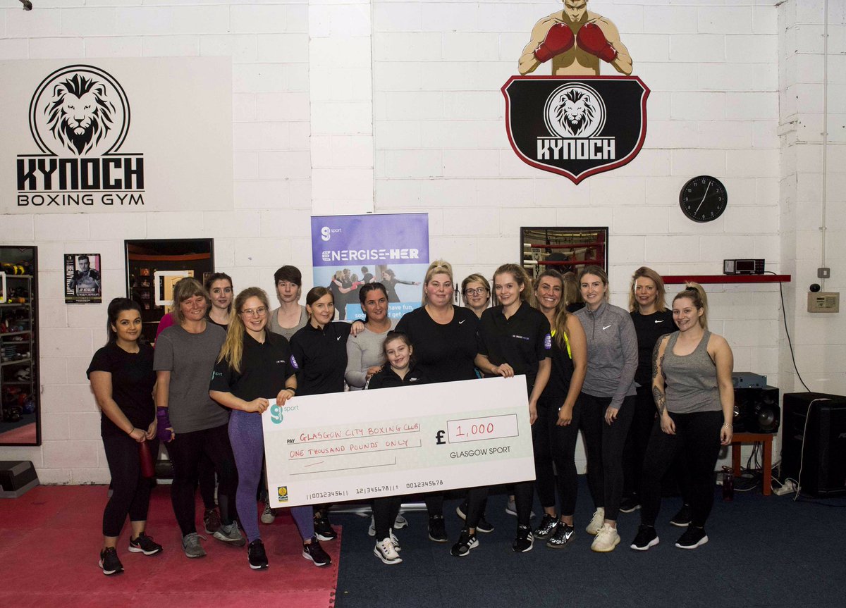 🤜Ladies Boxing Boost🤛

Big thank you to the @EnergiseHer programme for the funding which is allowing us to run free boxing sessions for ladies at the gym 🥊

News on upcoming free sessions coming soon #boxing #gym #glasgow #ladiesboxing #workout #fitness #ayeshecan