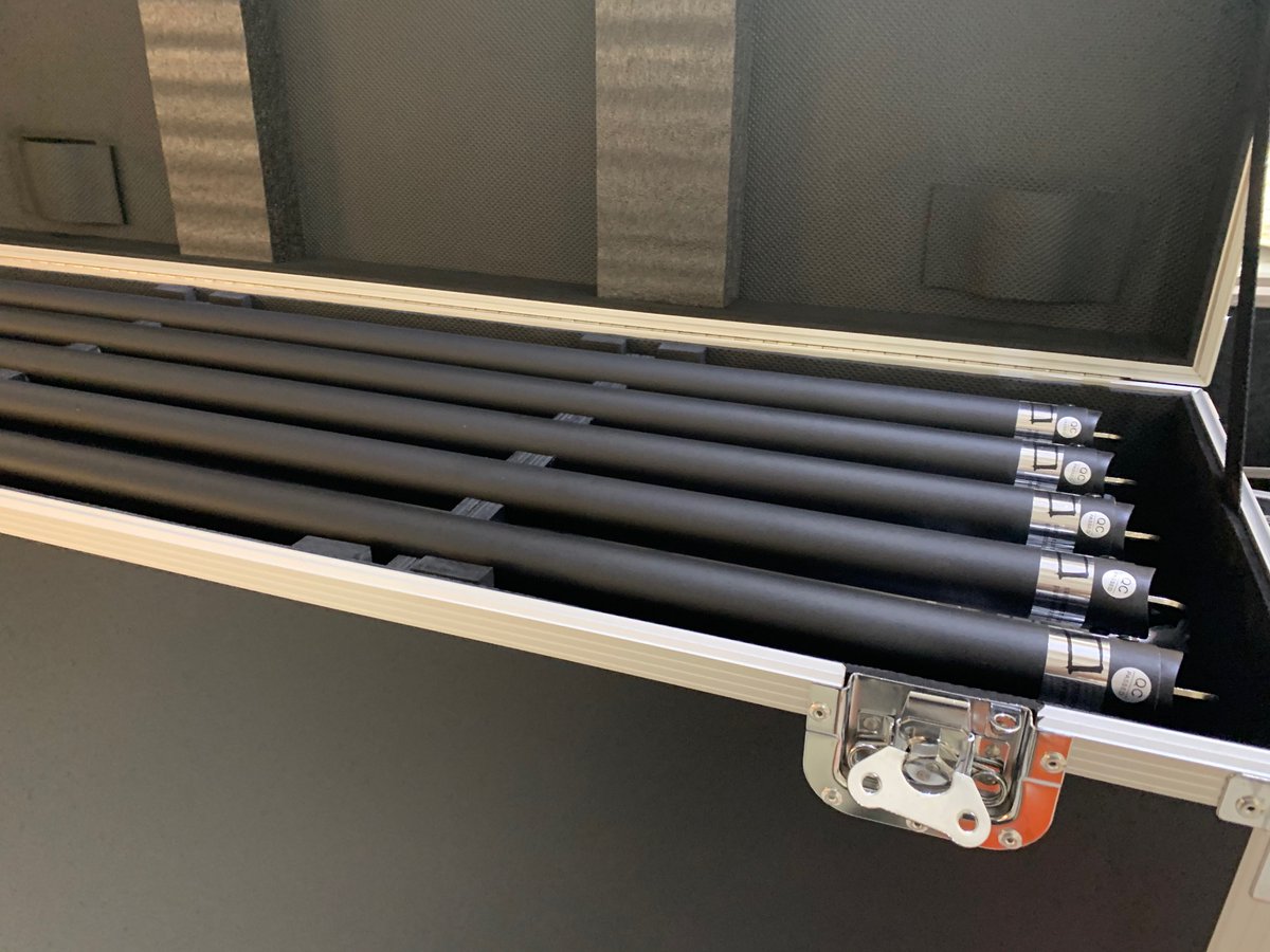 SaezDecom's tweet photo. Unpacking 200 meters of black #pipeanddrape that have arrived today, add up to the 700 meters available in #Barcelona and #Madrid. #escenario #eventdecor #eventos #espacios #decoramos https://t.co/yPSyYX6PWu