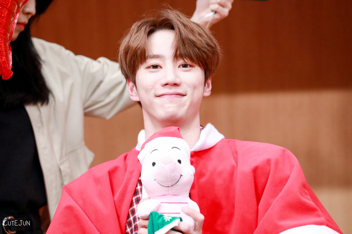 cutejun0122's tweet photo. 준영아 생일축하해요🎂

#이준영 #LEEJUNYOUNG #JUN #ジュン
@1ee_Jun_Yxxng https://t.co/2hTmH7cNhf