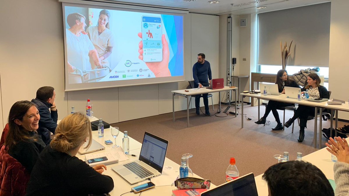 EIT_Health_es's tweet photo. 📍Ayer participamos en la reunión de lanzamiento de #ActiveHip, un proyecto de #Campus dirigido a pacientes con fractura de cadera y sus cuidadores que pretende aumentar su nivel funcional y prevenir fracturas secundarias. Nuestro socio coordinador es el Servicio Andaluz de Salud https://t.co/Iz3G0pbIe4