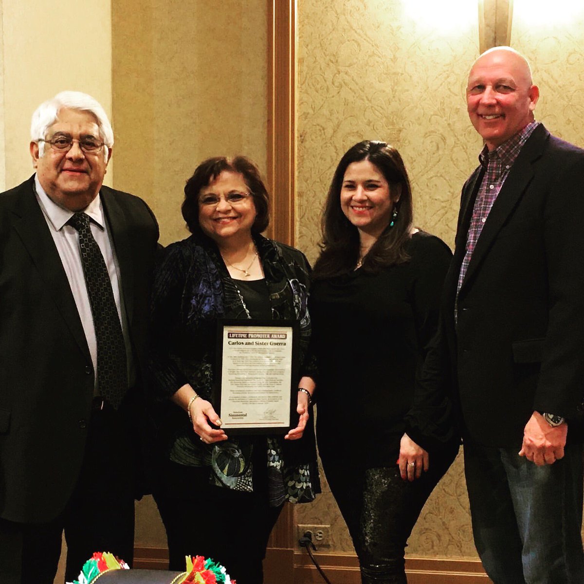 LauraGuerraRmz's tweet photo. Very proud of my parents and was happy to share in their acceptance of this Lifetime Promoter Award from the American Simmental Association! #showLMC #simbrah #lamunecaranch https://t.co/PvbCb0bgZR