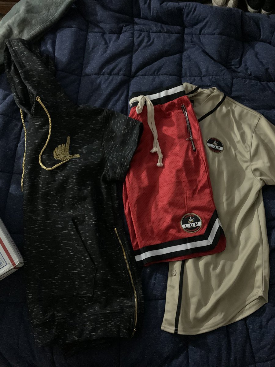 Chico_DeLarge's tweet photo. Got my #LOMclothing package in today, and this shit lookin π₯π₯π₯
We need more XLβs in stock though π
Shoutout @hollowdadon @LOMClothing @NUJERZEYTWORK https://t.co/VnALGBvOo5