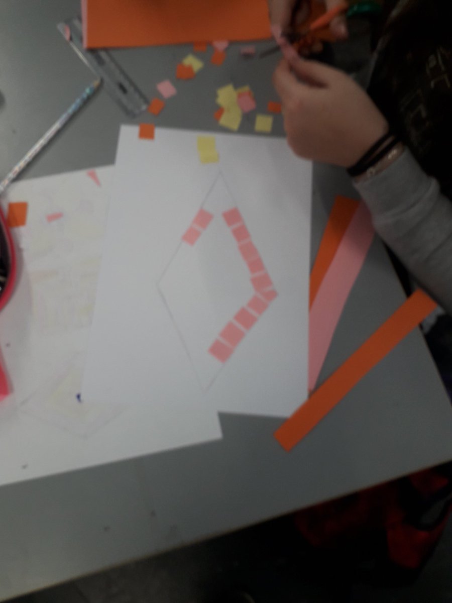 5Eetns's tweet photo. Many thanks to our visiting artist Anna for her help and guidance with our mosaics today also! Here are just some of our wonderful creations! @EducateEnnis https://t.co/9GlnypgPv3