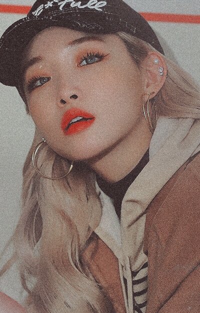 ___whitemxon's tweet photo. [ 🌨 ] 21 / O1 / 2O2O.

         . . . blue, blue 𝗸𝗻𝗲𝗲𝘀, falling for the next man who 𝗯𝗿𝗲𝗮𝘁𝗵𝘀. https://t.co/y666vZpJFl