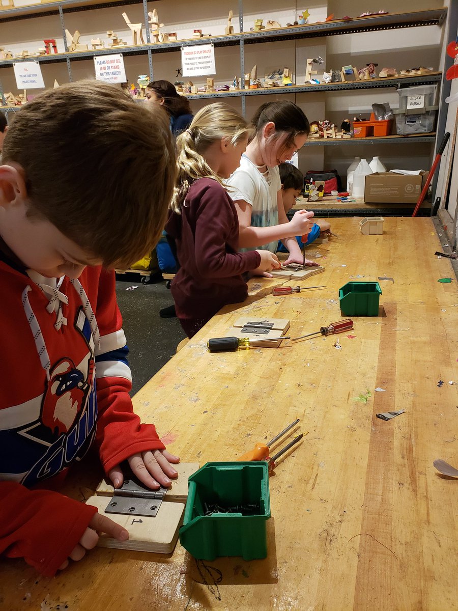 GoodstoneMrs's tweet image. Building station and working with simple machines. 
#builders