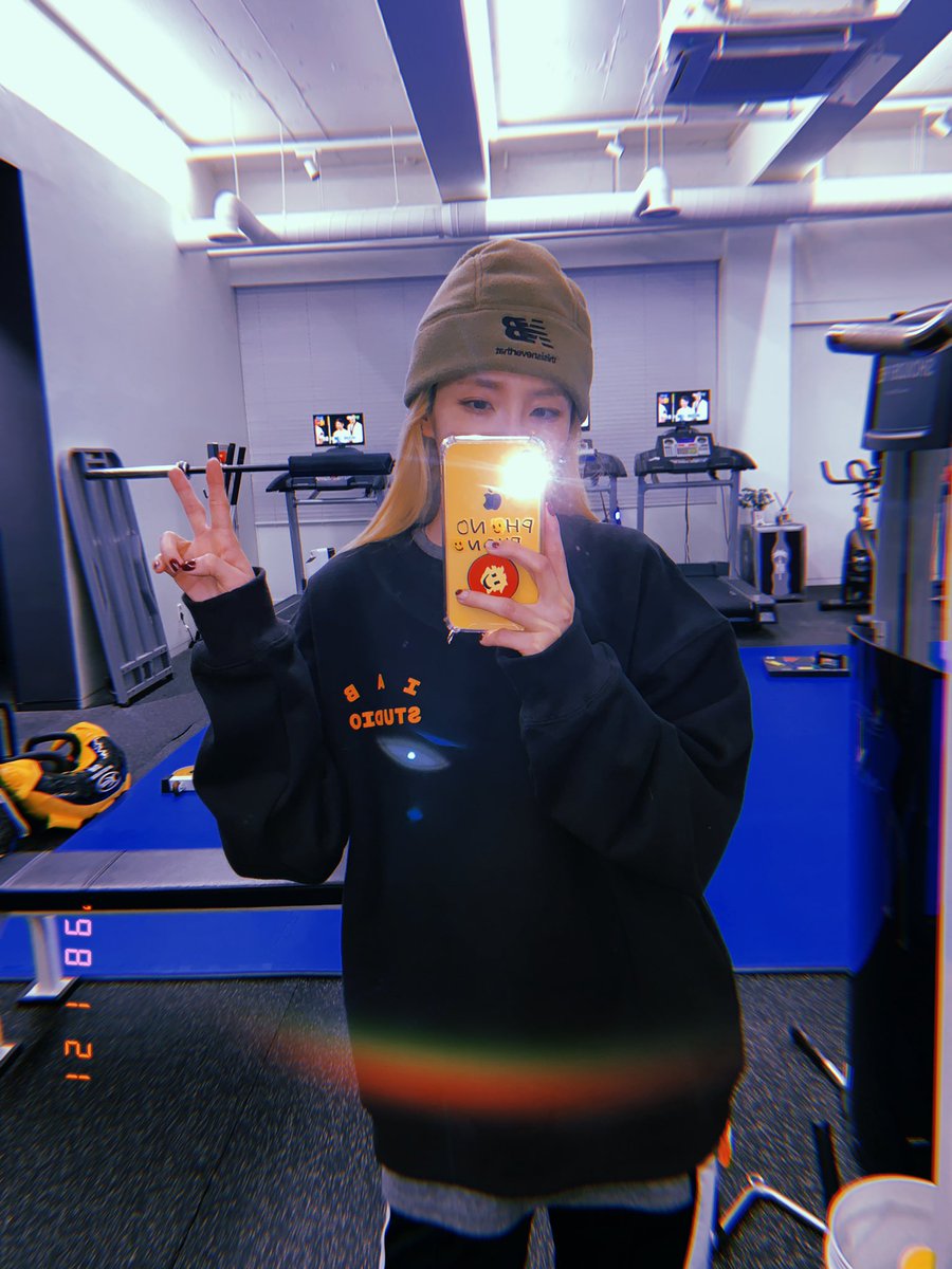 krungy21's tweet photo. #고독한자기관리 💪🏻👊🏻 https://t.co/wauxZ8UkxN