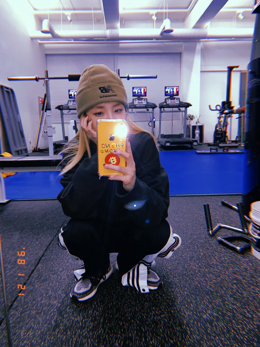 krungy21's tweet photo. #고독한자기관리 💪🏻👊🏻 https://t.co/wauxZ8UkxN