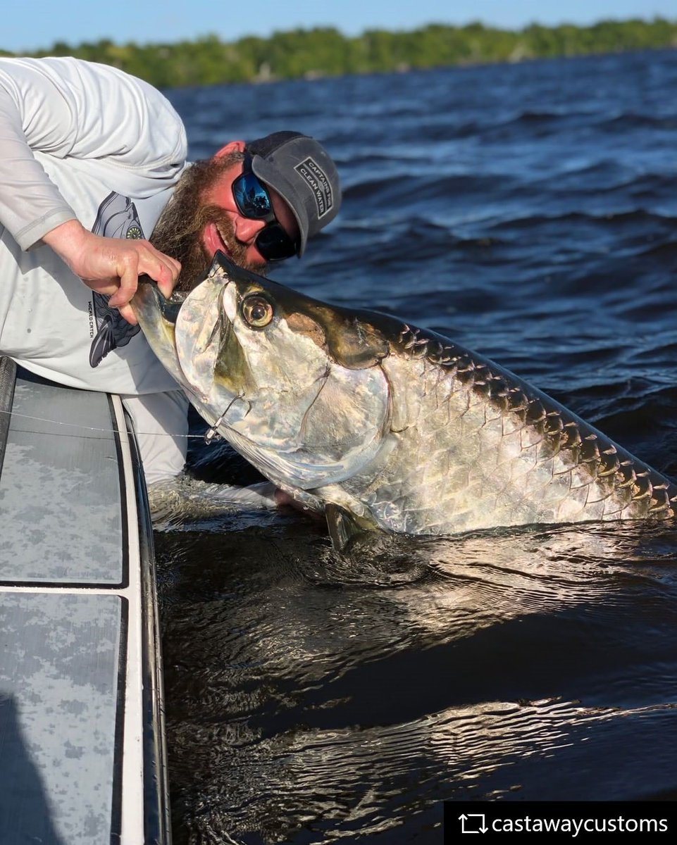seadek's tweet photo. Check out SeaDek Certified Fabricator @CastawayCustoms's Tarpon Tuesday!! 🎣 📸 @sportfisha. For custom SeaDek, find a Certified Fabricator or Installer near you! https://t.co/5XRDnEqimh
@captainsforcleanwater @maverickboats #MaverickBoats #CastawayCustoms #SeaDek https://t.co/WrqvZz9Pom