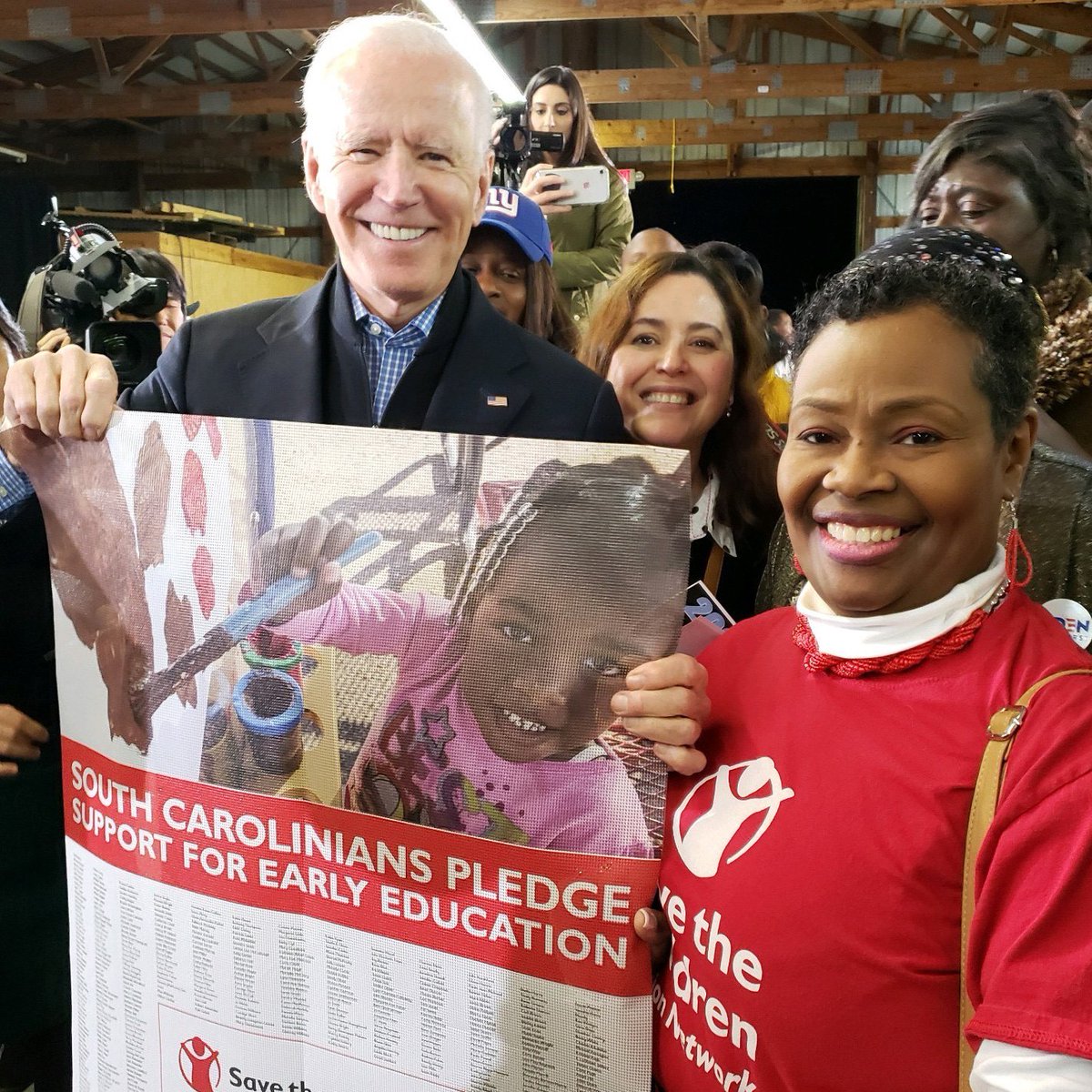 SCActionNetwork's tweet photo. We were thrilled to meet @JoeBiden this weekend to deliver our petition from South Carolina asking him to support early childhood education! Together, let’s build a brighter future for all. #High5ForKids https://t.co/uGQnbKO2c4