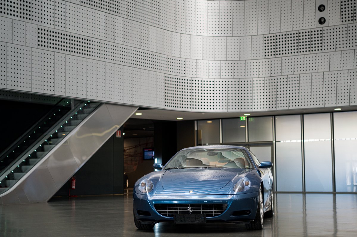museoautotorino's tweet photo. Immersi nella storia del design insieme a chi, con i propri racconti, ha saputo onorare la memoria del maestro #Scaglietti🔨 La mostra si concluderà il 23/01 insieme a quella di #Bellia, lasciando il posto alle novità del 2020 ☄️
Ultimi giorni per non perdervi lo spettacolo 😉 https://t.co/B7mPQGwfdD