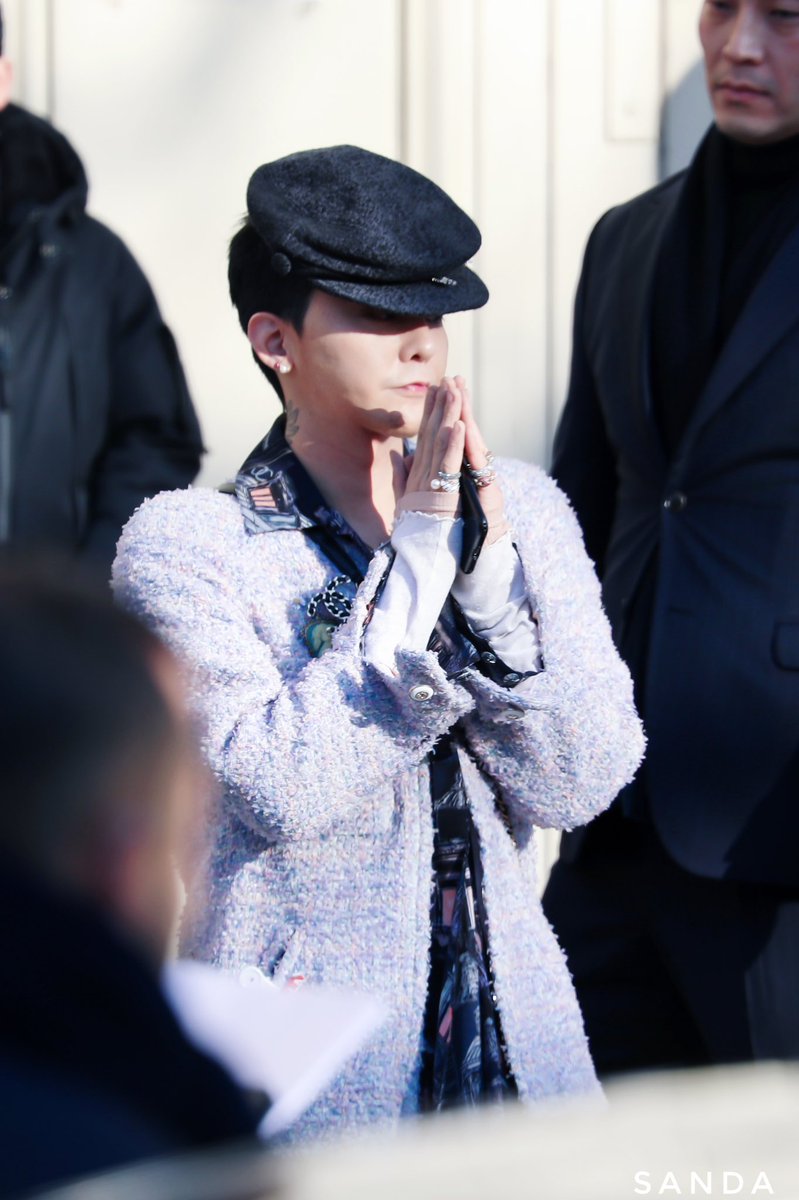 SANDA1014's tweet photo. 20.01.21 🇫🇷

GD at Chanel 

#GDatCHANEL #GDRAGON #권지용 https://t.co/FqbnelgHvW