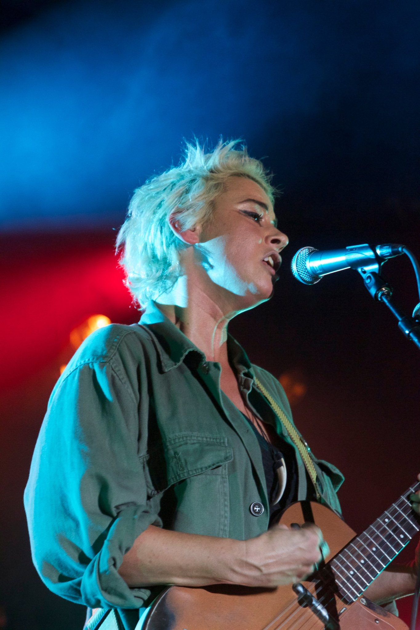 Rock singer-songwriter Cat Power is 48. Happy Birthday!!    