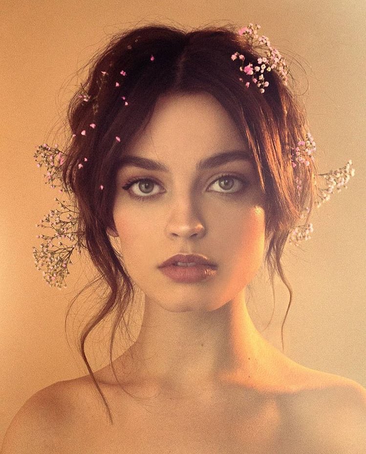 karIaruins's tweet image. i think we can all agree that emma mackey