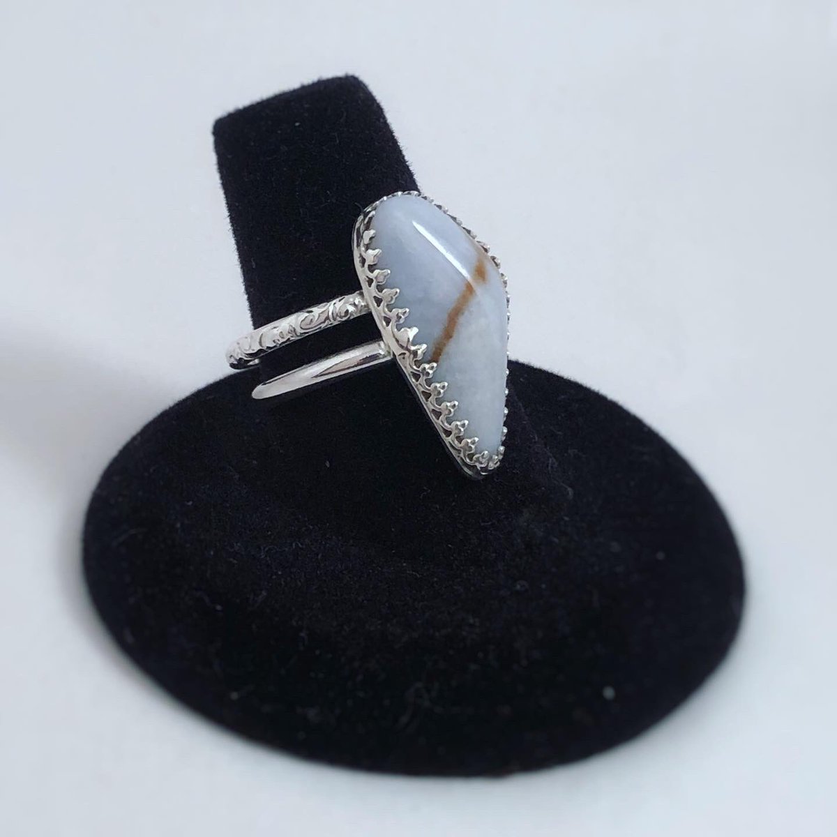 adams_jewelry_'s tweet photo. GIVEAWAY TIME 
To celebrate the launch of my page I’m giving away a custom made ring by you! 
Must: RT this tweet 
Be following me @adams_jewlery 

Winner will be chosen in one week and we can start working on designing your own fine silver ring! https://t.co/ABm4Dn8ngf