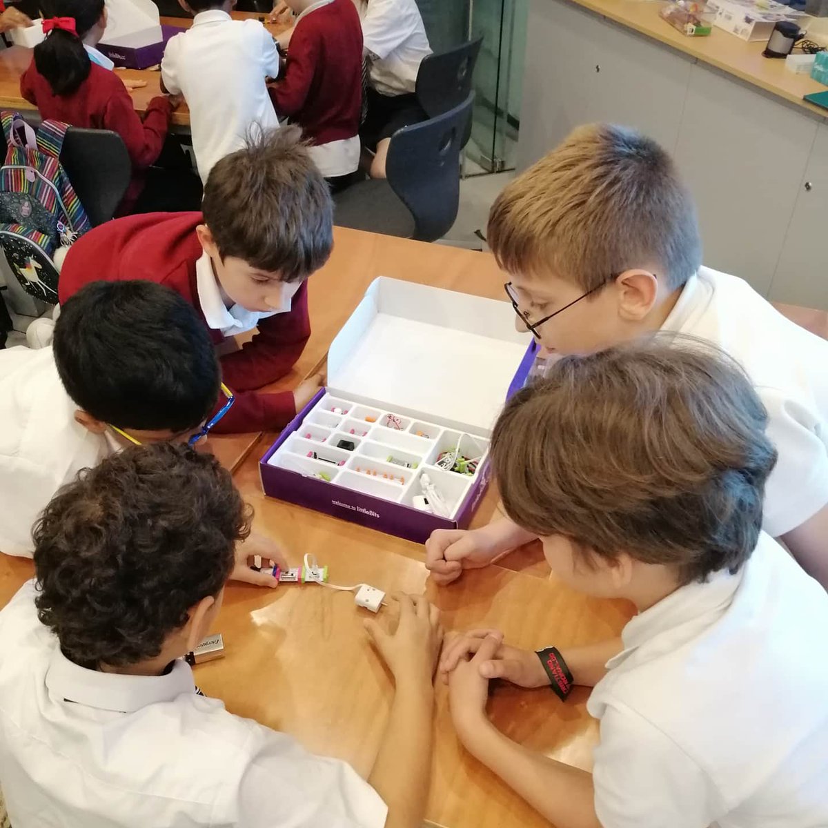 RISDXB_COMP's tweet photo. #IMadeMyX Today was the inaugural launch of this very young #XTeamJr @risdubai We're #CreatingFuture, mentored by #XTeamSr. They're working with @littleBits
Thank you to @edutechME
Dubai
#RISSecondary #projectbasedlearning #RISComputing https://t.co/TlD0ceeHlF