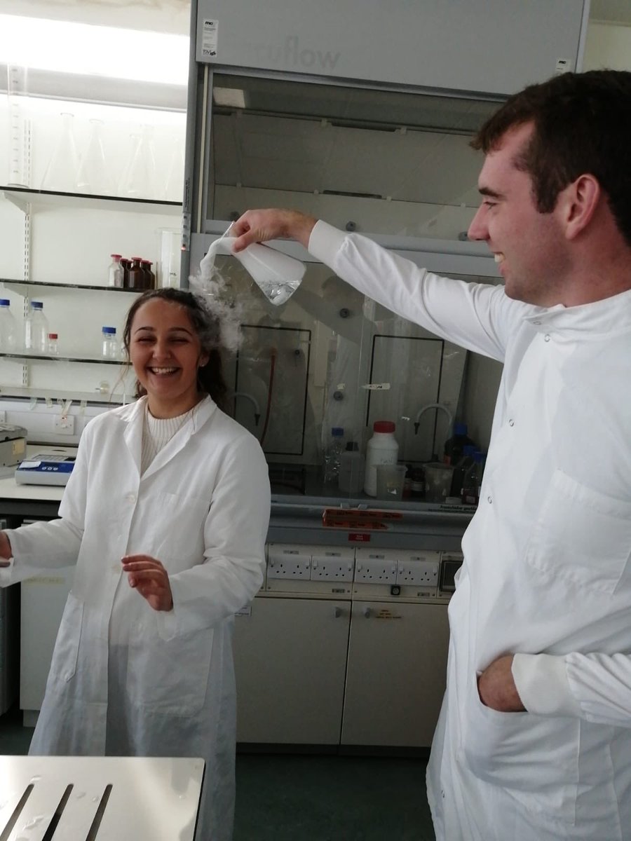 frozenark's tweet photo. Good afternoon Twitter! I’m Sabrina, a PTY based in Cardiff working with Frozen Ark. This week is my #PTYTwitterTakeover so stay tuned to see what things I get up to 👩🏻‍🔬 https://t.co/NpwhQniAlj
