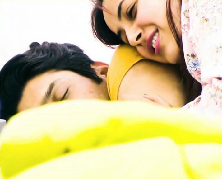 MuskanV76040826's tweet photo. Hopefully good days are coming for our #Sidnaaz just have faith in them no body can break them.. Allah have made them meet ND they ll be together forever 
there is some magic in them the way they made us attach to them,we cry for them,we pray for them,we love them we adore them https://t.co/faQECaOaqs