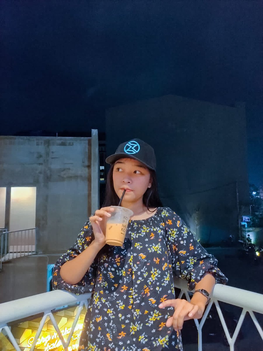 AmbarsariPutri_'s tweet photo. Ngopi sambil trading di zipmex ❤️
#zipmexevent #zipmexcap https://t.co/1yTJ9rYw5G