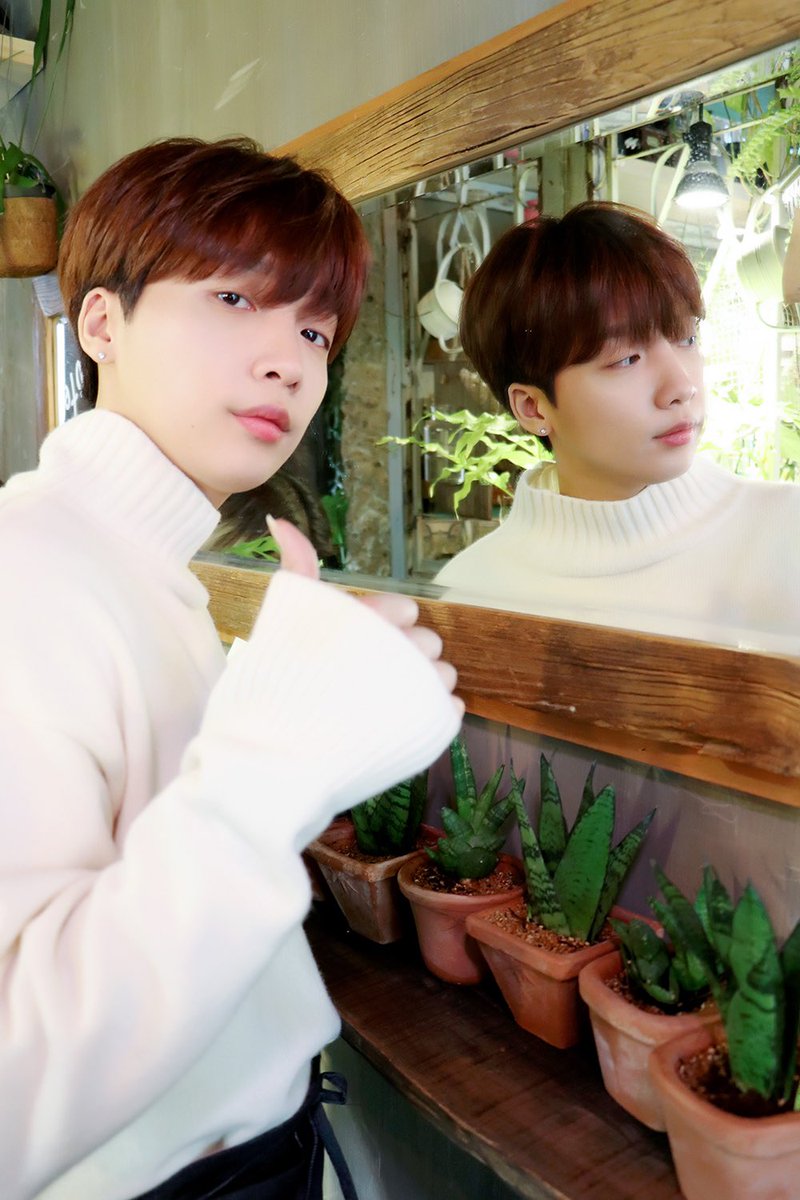 — 𝗱𝗮𝘆 𝟮𝟭had a pretty long day in school but it wasn’t that bad as I managed to catch up with friends that I haven’t talked to in a while! also had a productively unproductive evening reading, journaling and writing! I hope your day went well and ilysm chestnut head!