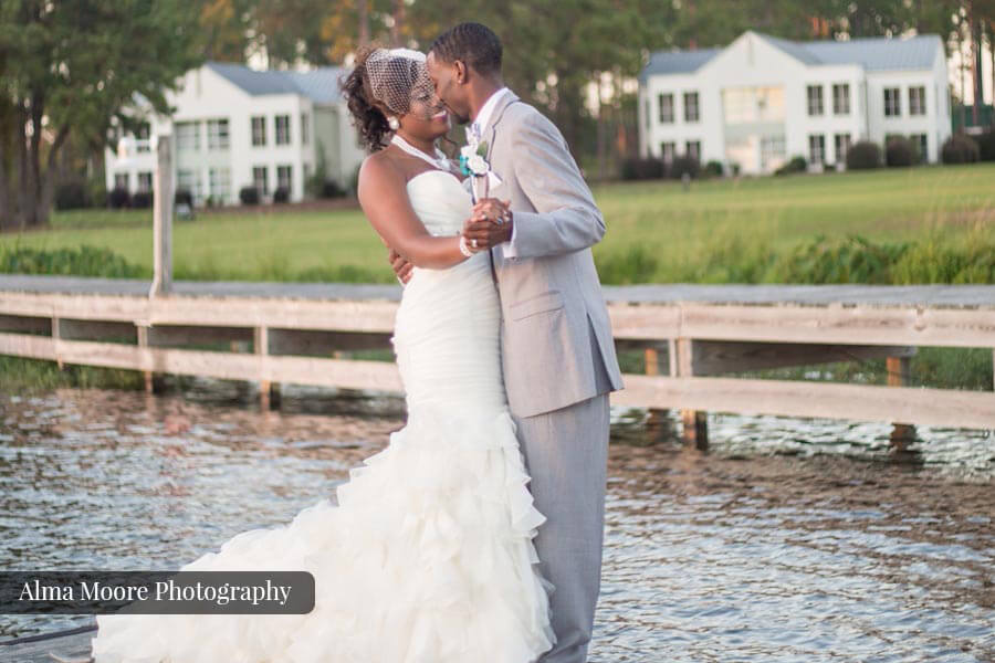 GAVetsStatePark's tweet photo. Lake Blackshear Resort &amp; Golf Club is one of the most romantic wedding destinations in Georgia. Learn more about planning your dream wedding at Lake Blackshear Resort here: https://t.co/eD2zAc5BHI
#destinationwedding #lakewedding #lakeblackshear #georgiaweddings #explorega https://t.co/BXoy0H6oJ4